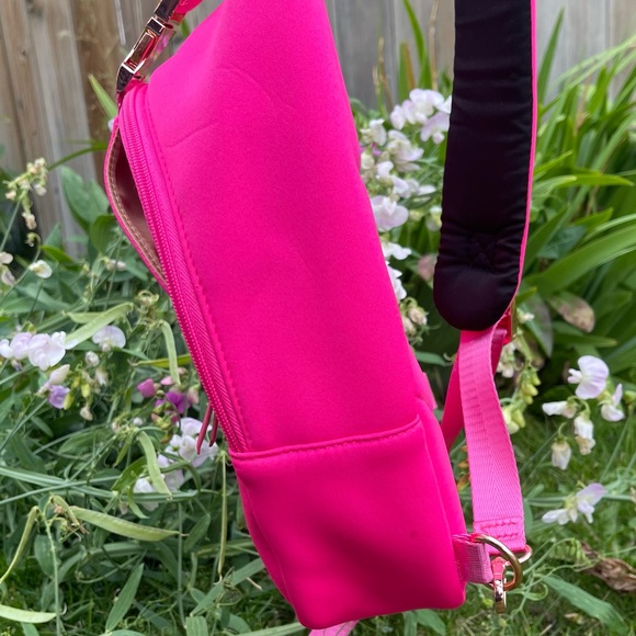 Sarah Wells Allie sling bag - Picture 6 of 6